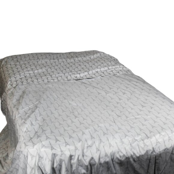 Eiffel Tower Print King Size Sheet Set - White with Grey Eiffel Towers - Picture 4 of 12
